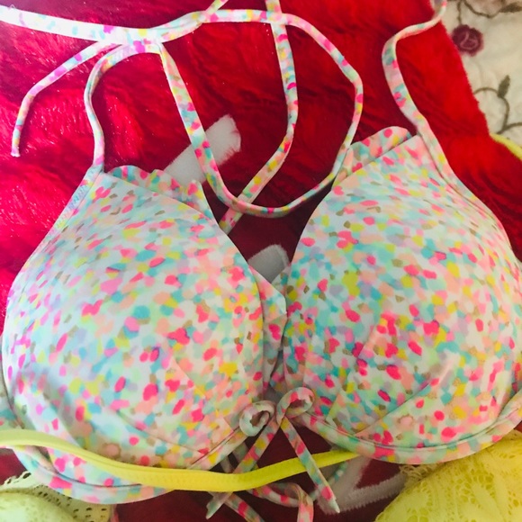 2 ❤️Victorias Secret Bikini Tops 👙✨ - Picture 3 of 5
